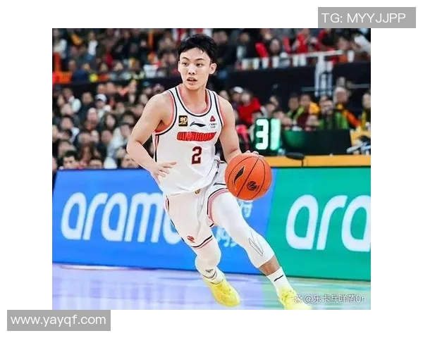 广东徐杰：从青涩新星到篮球场上的闪耀巨星成长之路探秘