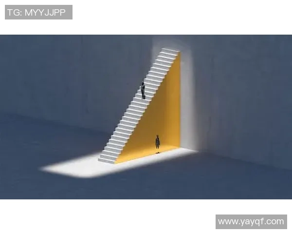 米林科维奇再现传世设计风格以超现实主义引领时尚潮流